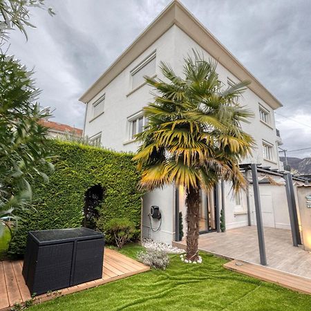 La Villa - Piscine / Karaoke / Jeux Fontaine  Extérieur photo