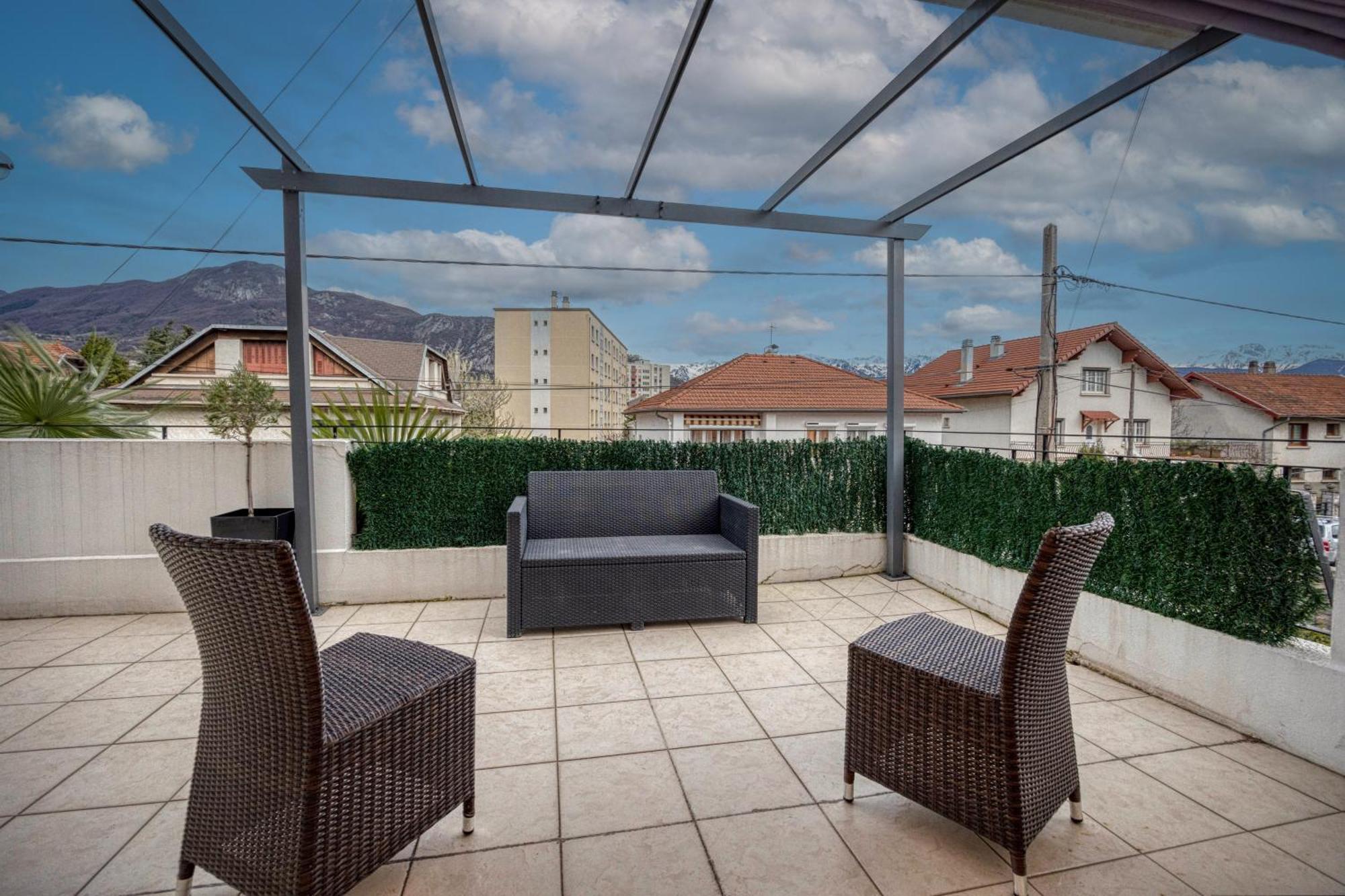 La Villa - Piscine / Karaoke / Jeux Fontaine  Extérieur photo